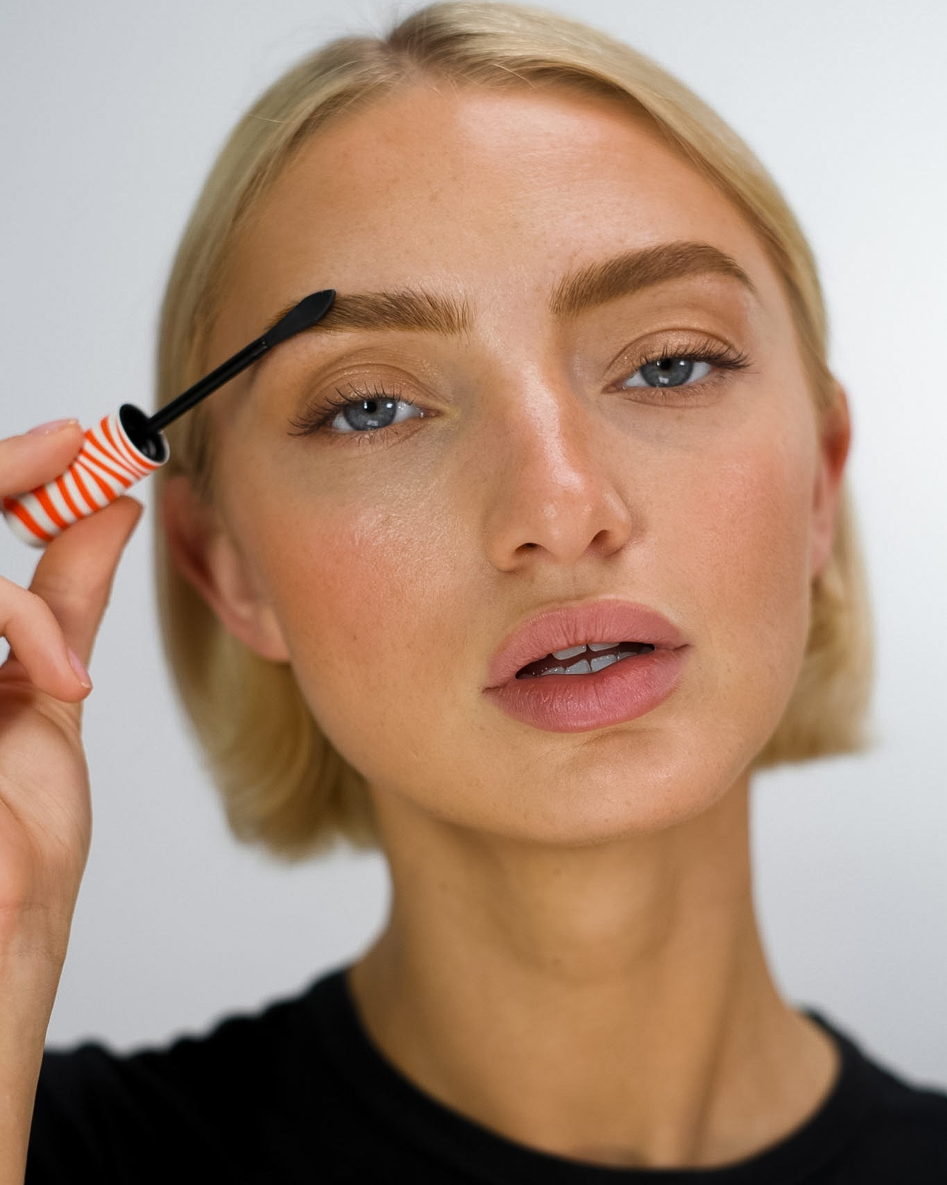 Firm Hold Brow Gel By Wolfie Cosmetics